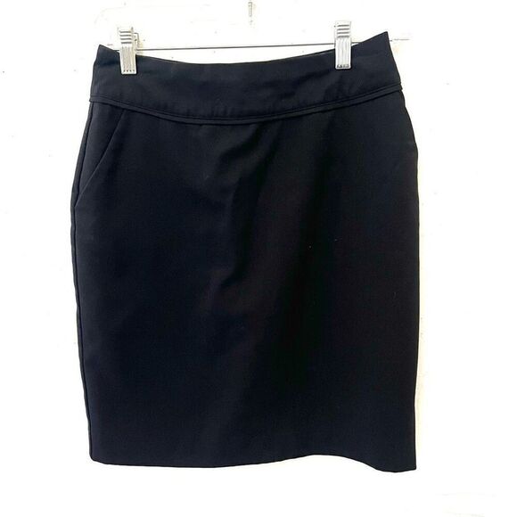 H&M Dresses & Skirts - H&M Navy Blue Khaki Straight Skirt Pockets Women’s Size 6